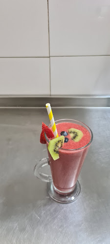 Comentarii opinii despre Mica Kalamata Greek Mixt Grill