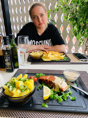 Opinii despre Restaurant- Autoservire Pietricica în Piatra Neamț - Gastronomie și ospitalitate