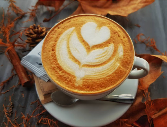 Comentarii opinii despre Karma Lounge