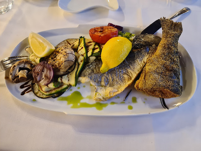 Strada Cota 1400 7, Sinaia 106100