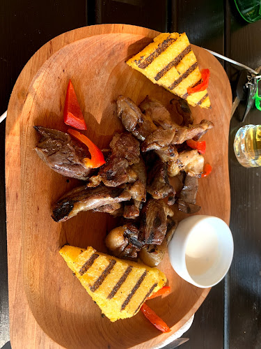 La Costică - Gastronomie și ospitalitate