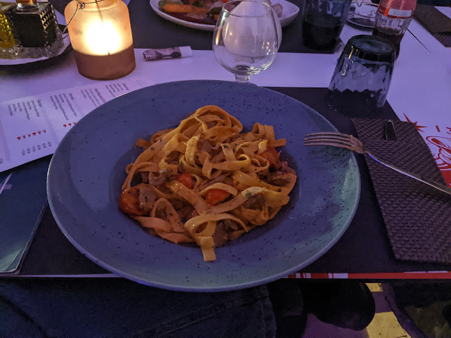 Bloom Restaurant - Gastronomie și ospitalitate