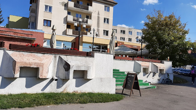 Royal - Gastronomie și ospitalitate