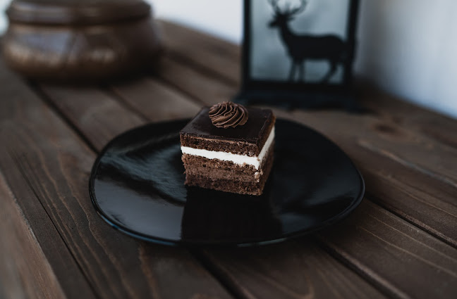 Dina Selin - Gastronomie și ospitalitate