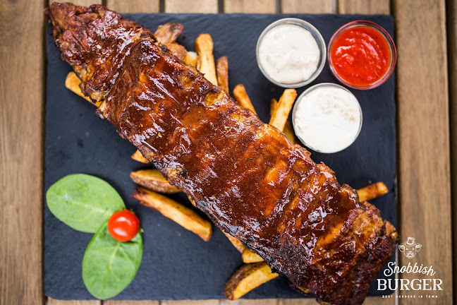 Opinii despre Snobbish Burger în Bacău - Gastronomie și ospitalitate