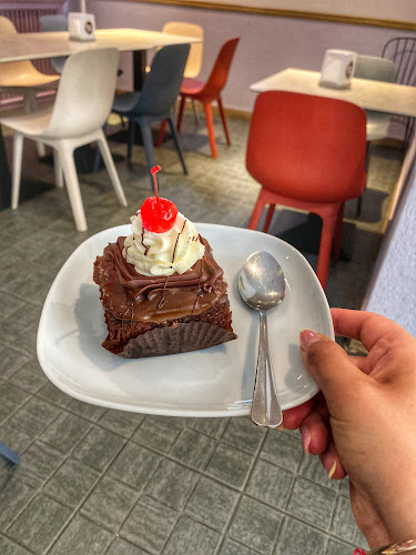 Adresa dulce a lui Lexi - Gastronomie și ospitalitate