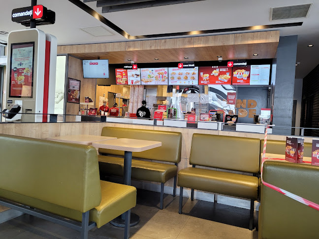Opinii despre KFC Bistrița Drive-Thru în Bistrița - Gastronomie și ospitalitate