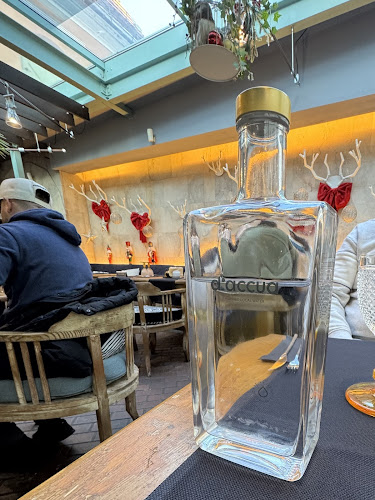 Comentarii opinii despre Casa Hirscher