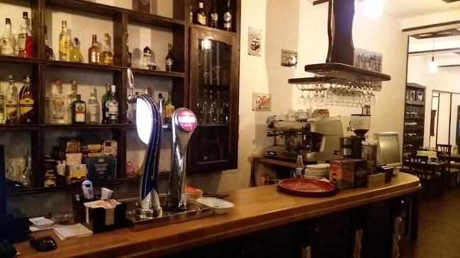 Strada Eroilor 44C, Curtea de Argeș 115300