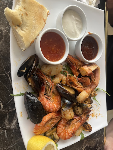 Restaurant Andra Tecuci - Gastronomie și ospitalitate