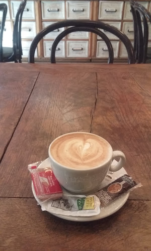 Strada Michael Weiss 13, Brașov 500031