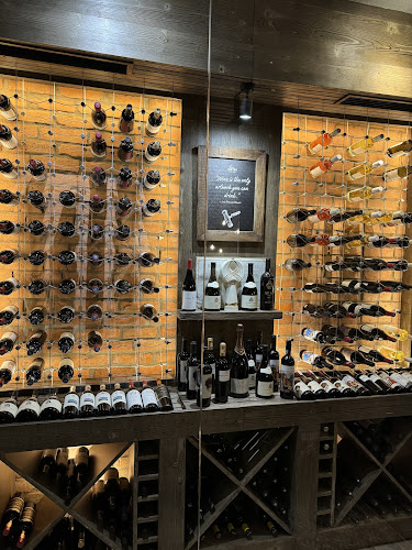 Petry Bistro GrillxWine - Gastronomie și ospitalitate