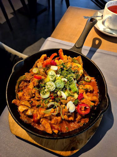 Opinii despre Rivo în Oradea - Gastronomie și ospitalitate