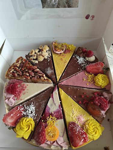 Opinii despre Delicii Sănătoase - laborator de cofetărie vegană în Cluj-Napoca - Gastronomie și ospitalitate