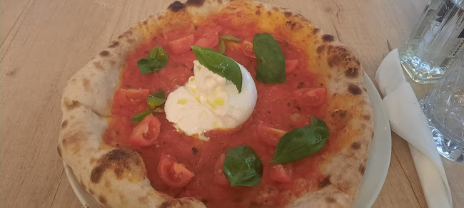 City Bistro - Gastronomie și ospitalitate