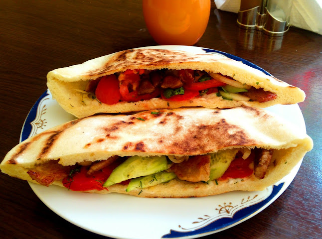 Opinii despre Brutăria Tya în Craiova - Gastronomie și ospitalitate