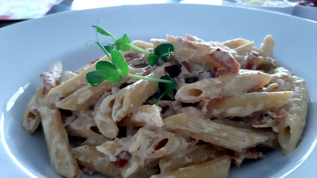 Crinul Alb - Gastronomie și ospitalitate