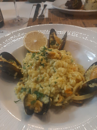 Opinii despre Casa Domnească în Brăila - Gastronomie și ospitalitate