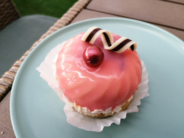 Aura Brutarie-Patiserie-Cofetarie