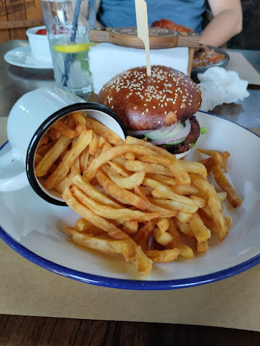 Restaurant Casa cu Bere (Bistrița) - Gastronomie și ospitalitate