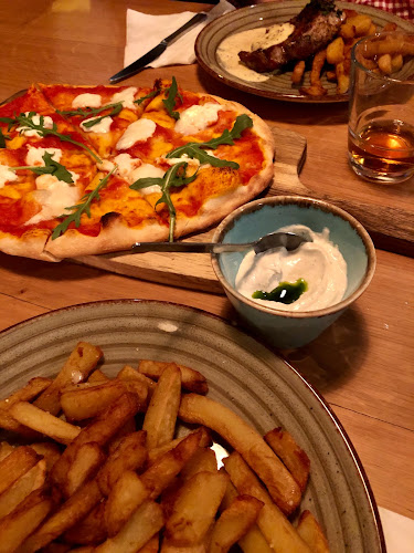 Comentarii opinii despre Livada