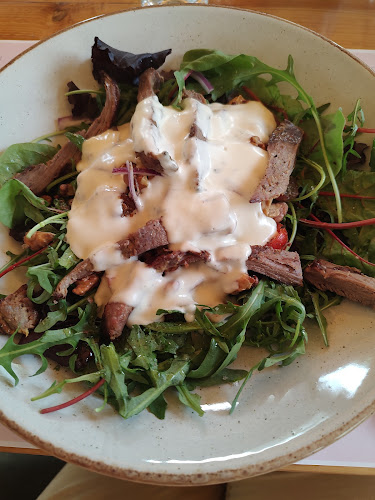 Opinii despre Kharma Arad în Arad - Gastronomie și ospitalitate