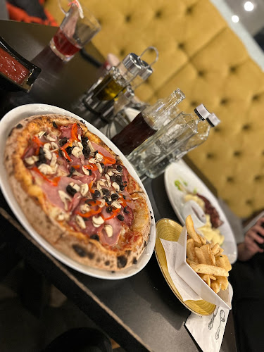 Quattro - Gastronomie și ospitalitate