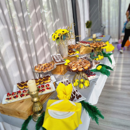 Opinii despre Maroon Restaurant Café în București - Gastronomie și ospitalitate