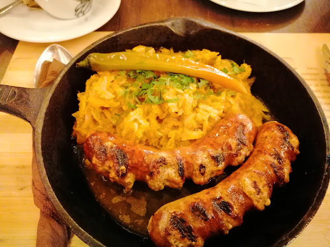 Opinii despre Turnul Berarilor în Piatra Neamț - Gastronomie și ospitalitate