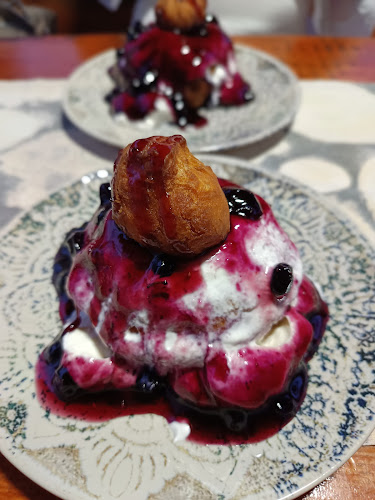 La Costică - Curtea de Argeș