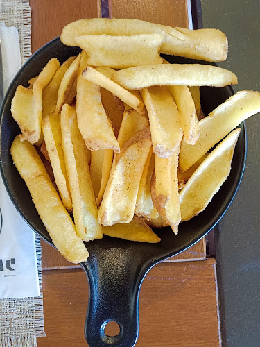 LA CONAC - Gastronomie și ospitalitate