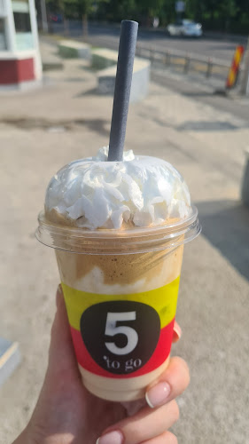 5 To Go - Gastronomie și ospitalitate
