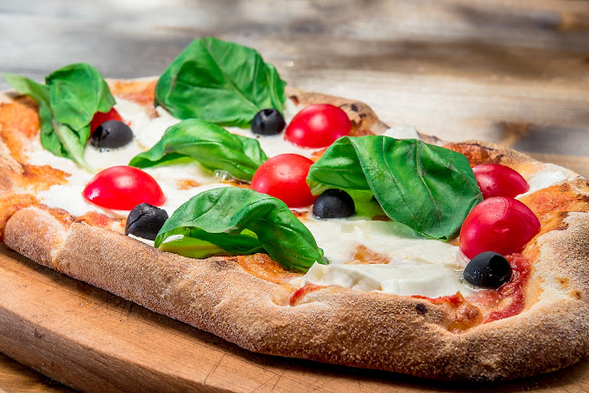 Opinii despre Pizzeria Bella Italia - Winmarkt Brăila în Brăila - Gastronomie și ospitalitate