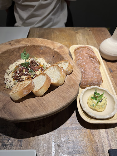 Comentarii opinii despre Toujours