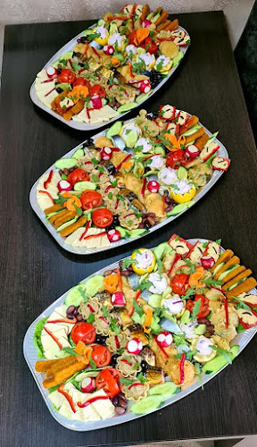 Opinii despre Candy Pensiune/Restaurant în Piatra Neamț - Gastronomie și ospitalitate