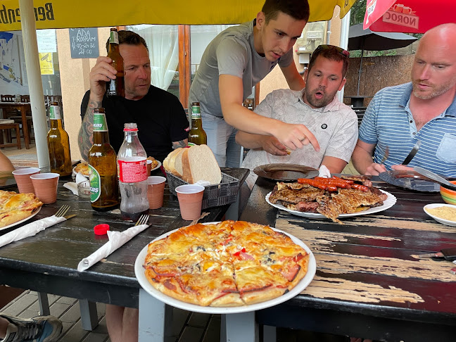 Strada Pinilor 2A, Caransebeș 325400