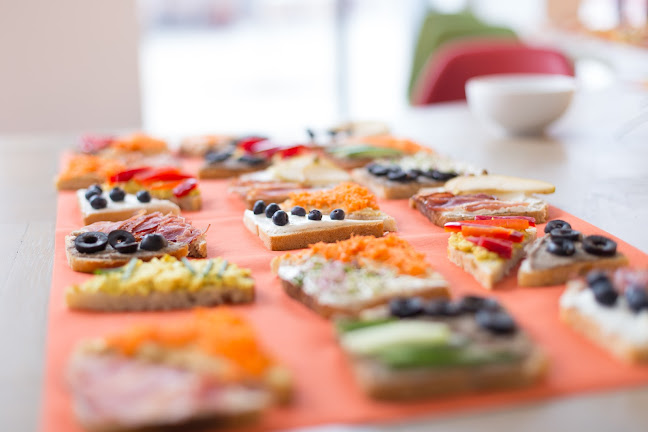 Comentarii opinii despre ÍZ Studio Catering