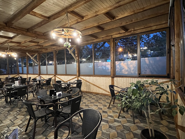 Opinii despre La Doi Frați în Slănic - Gastronomie și ospitalitate