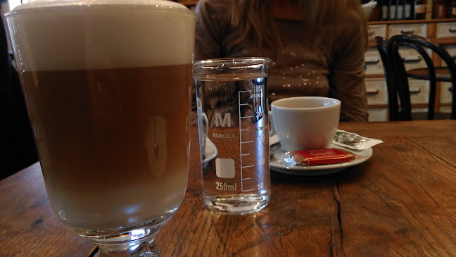 Strada Michael Weiss 13, Brașov 500031