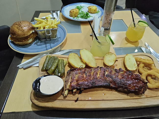 Strada Ana Ipătescu 5, Suceava 720026