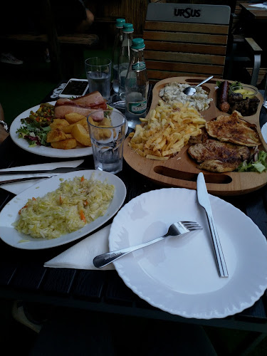 Comentarii opinii despre Casa Piraților