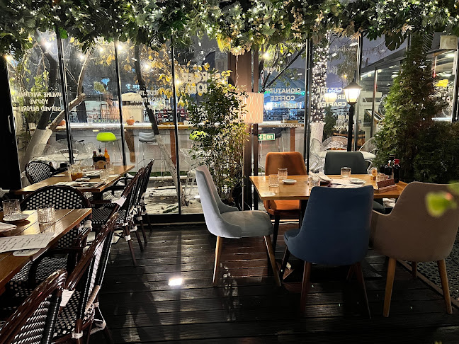 Roastelier domenii/ Burger show/ French bachery domenii