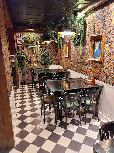 Pardon Cafe Bistro - Gastronomie și ospitalitate